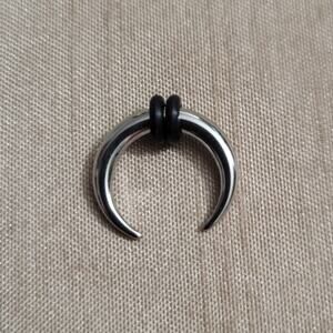 10 gauge 11mm stainless steel silver septum horse shoe crescent nose piercing